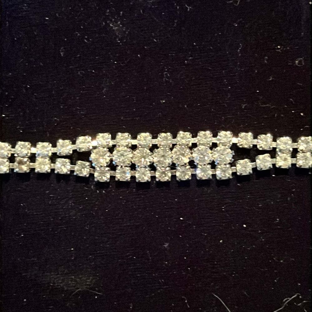 3/$15 Rhinestone Bracelet - Picture 2 of 4